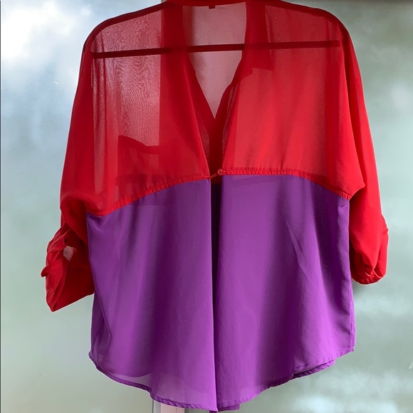 Button down red and purple blouse - Picture 3 of 3